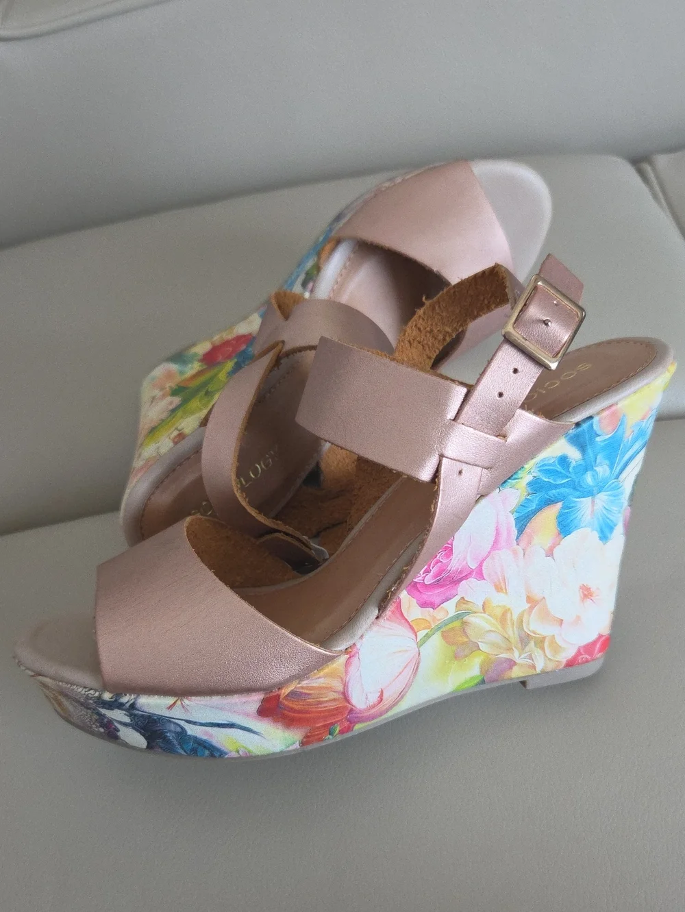Sociology Pink Floral-Print Wedge Sandals Size 10